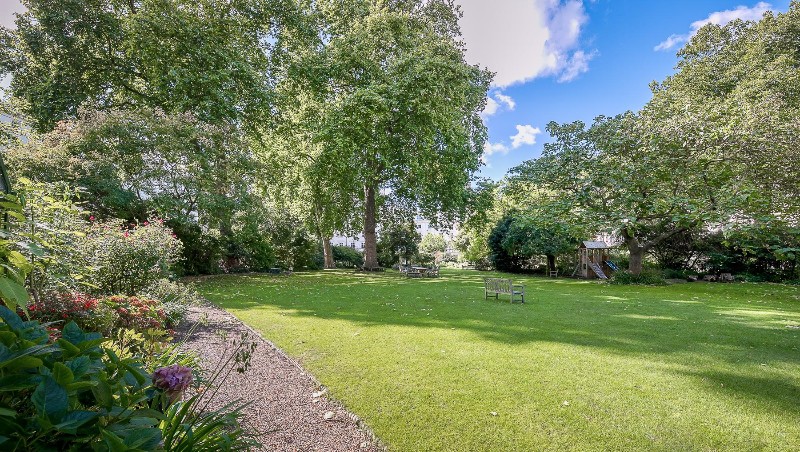 Eccleston Square, London, SW1V