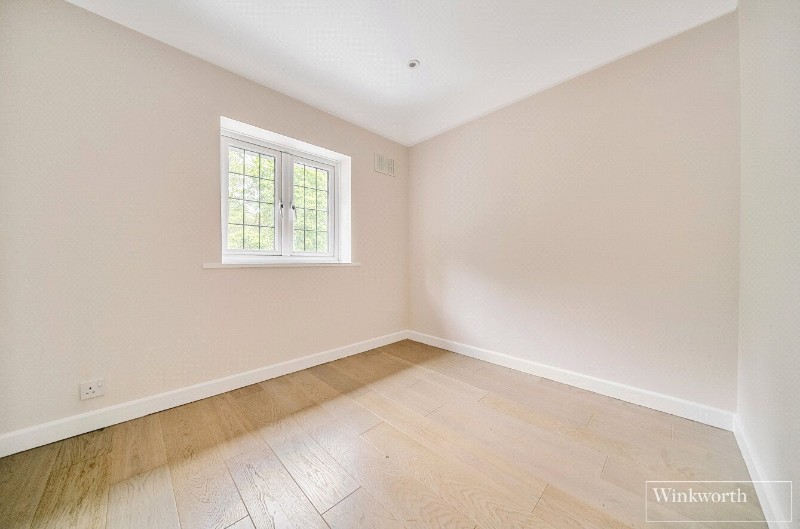 Bagshot Green, Bagshot, GU19