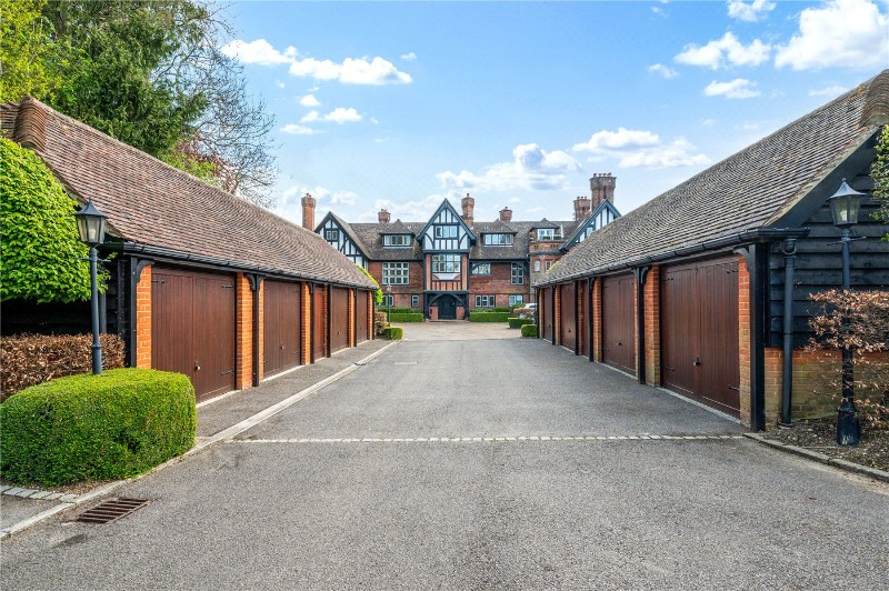 Holly Hill Park, Holly Hill Drive, Banstead, Surrey, SM7