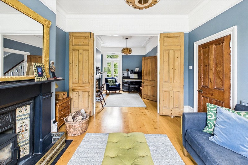 Gubyon Avenue, London, SE24