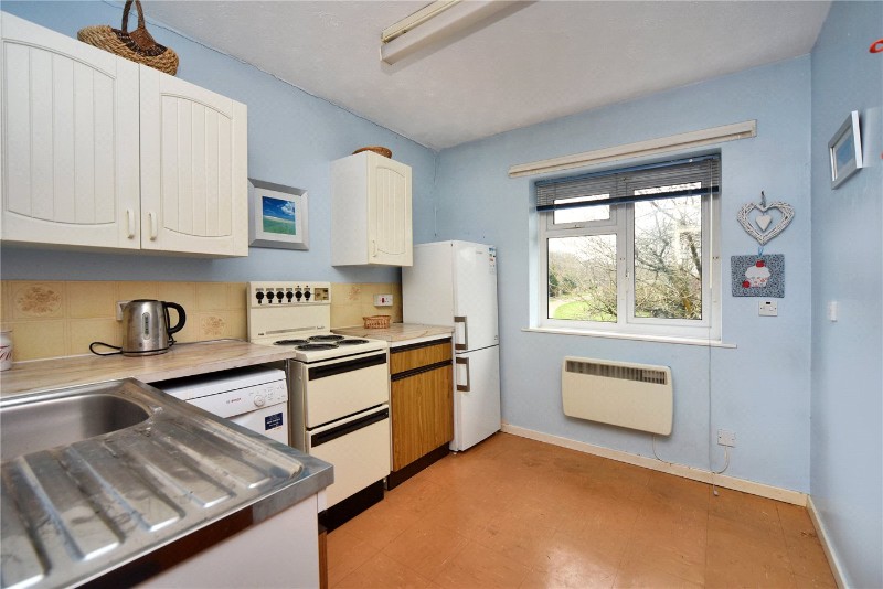 Henbit Close, Tadworth, Surrey, KT20