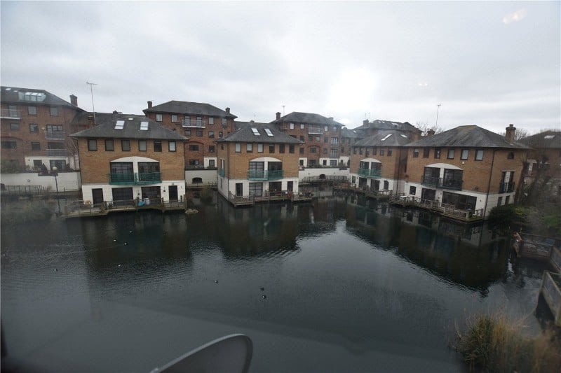 Plover Way, London, SE16