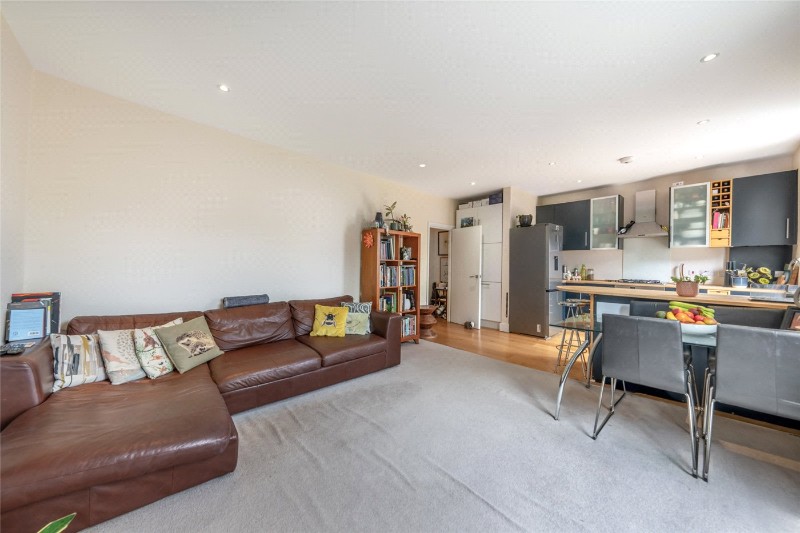 Sutherland Avenue, London, W9