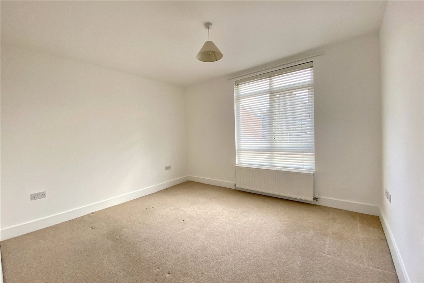 2 bedroom property to rent in London End, Beaconsfield, Buckinghamshire