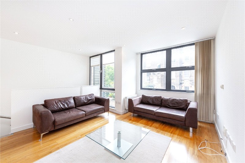 Ingle Mews, London, EC1R