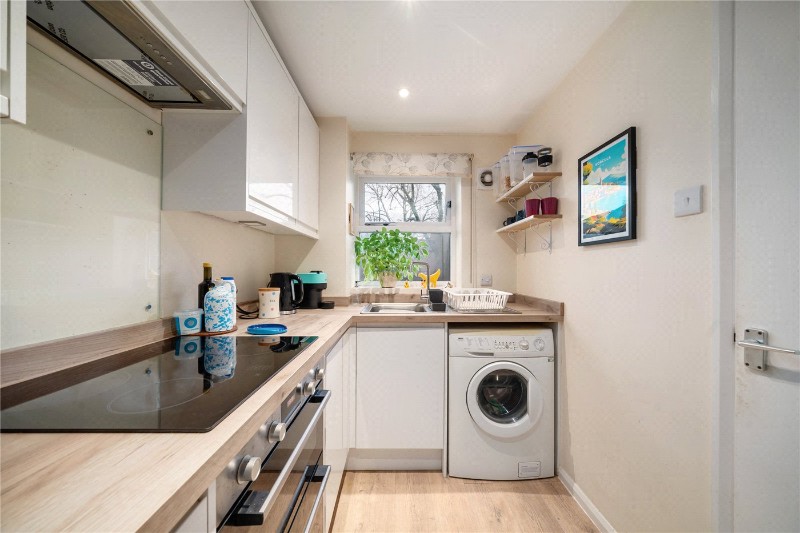 Henry Doulton Drive, London, SW17