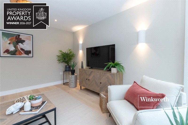 Ringwood Road, Ferndown, Dorset, BH22