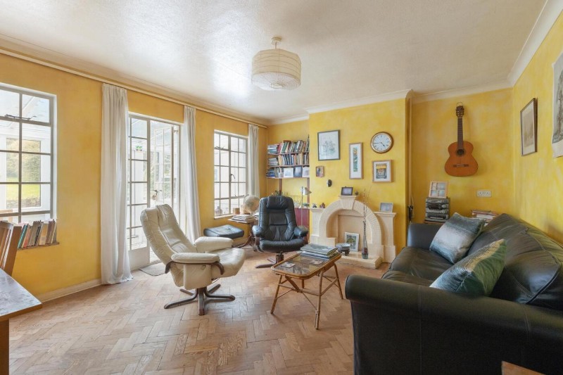 Highfield Hill, London, SE19