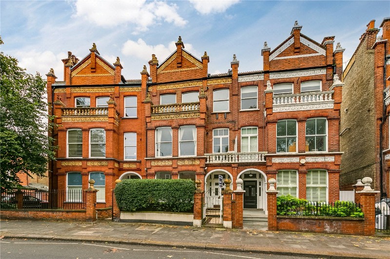 New Kings Road, Parsons Green/Fulham, London, SW6