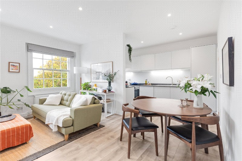 Liverpool Road, London, N7