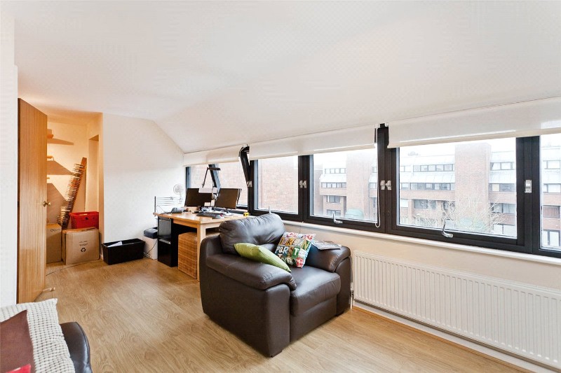 Britten Close, London, NW11