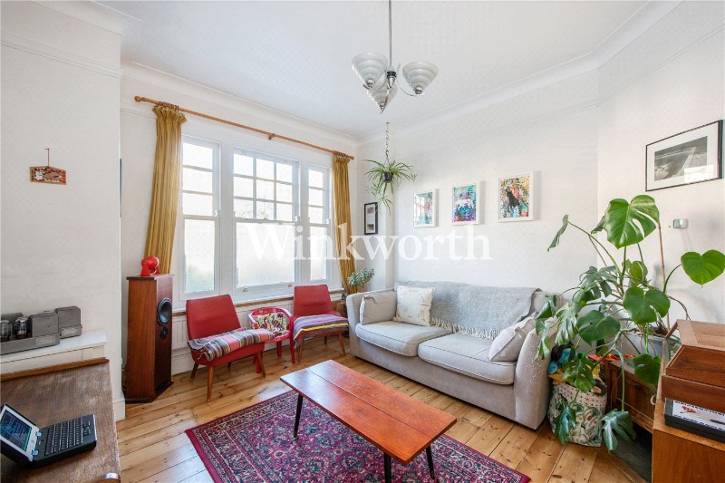 Hewitt Avenue, London, N22