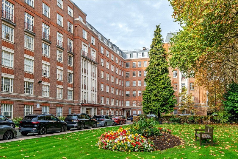 Eyre Court, Finchley Road, St John&#39;s Wood, London, NW8