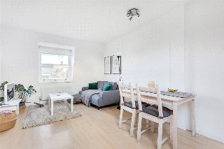 Dafforne Road, London, SW17