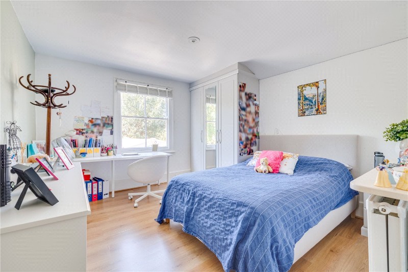 Bovingdon Road, London, SW6