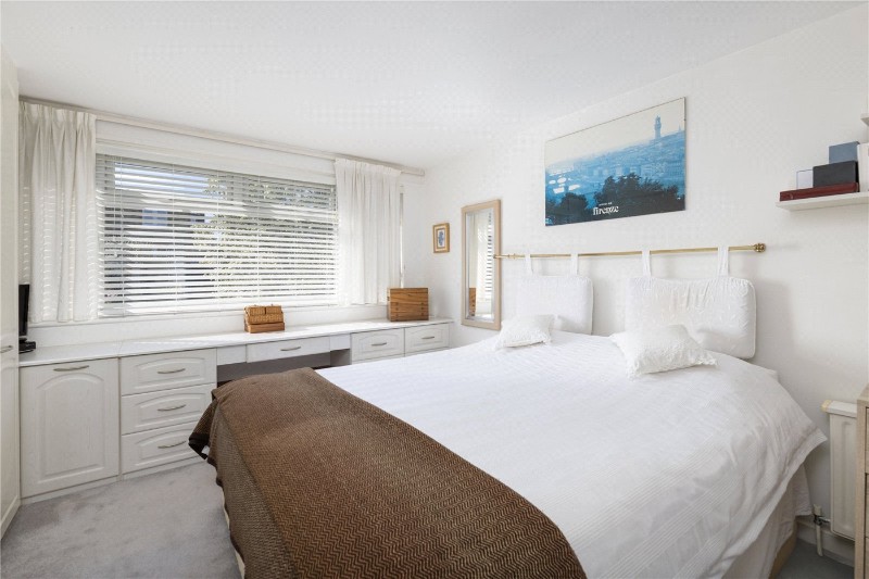 Coalecroft Road, London, SW15