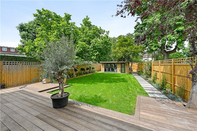 Westmoreland Road, Barnes, London, SW13