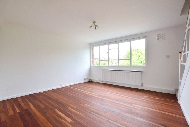 Courtlands Avenue, London, SE12