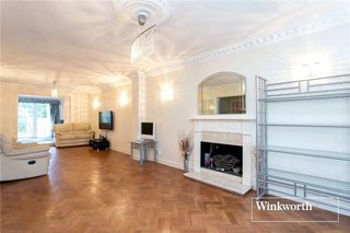Hendon Avenue, Finchley, London, N3