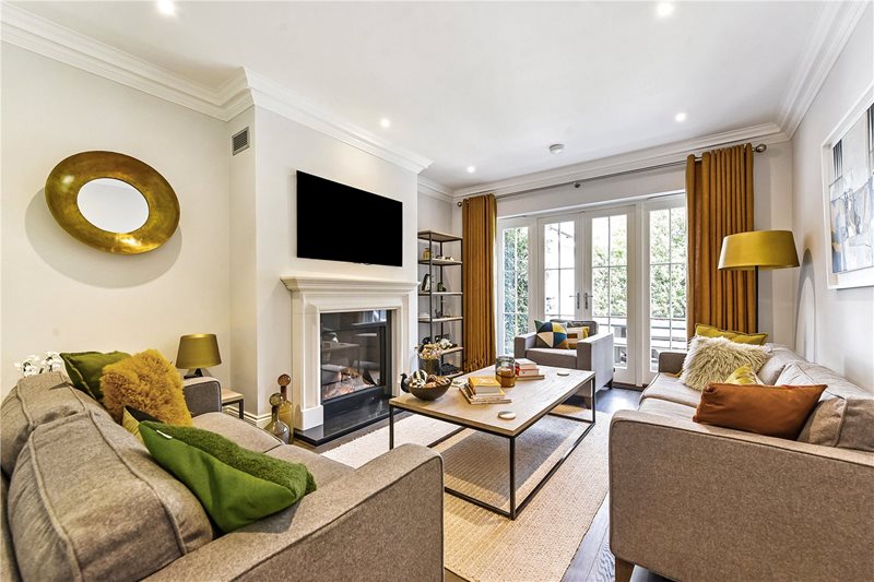 Appulby Gardens, Winchester, Hampshire, SO22