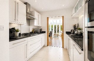Hepdon Mews, London, SW17