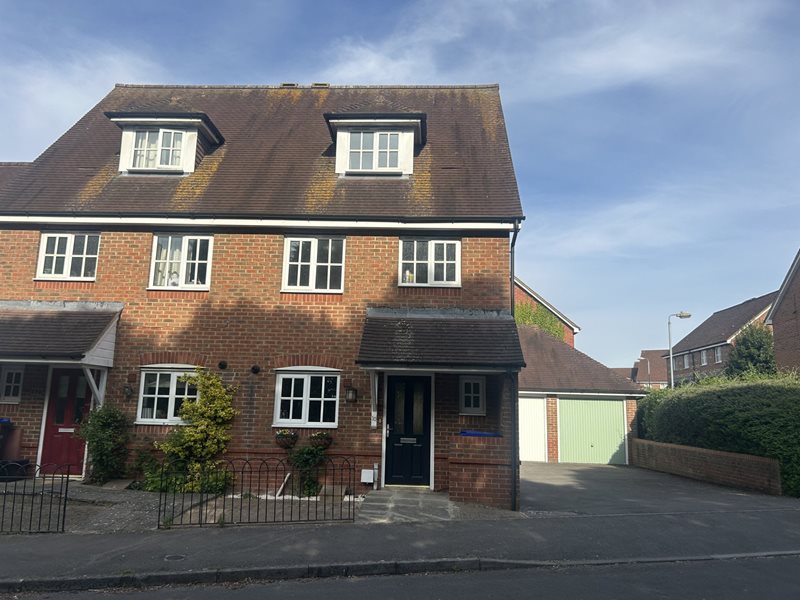 Carpenter Drive, Amesbury, Salisbury, Wiltshire, SP4