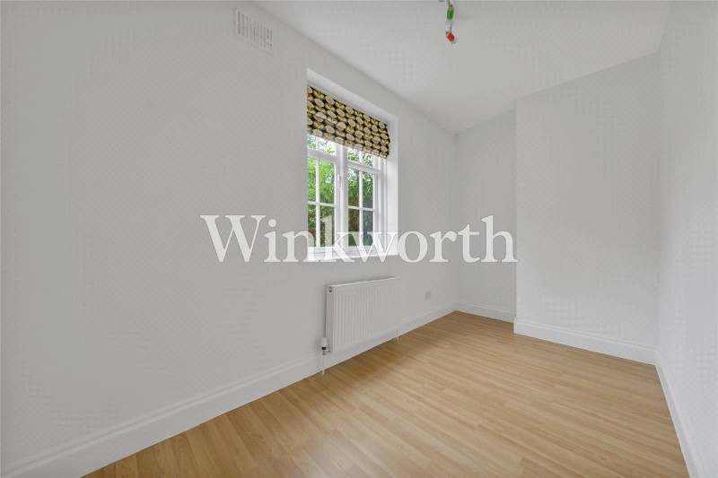 Addison Way, London, NW11