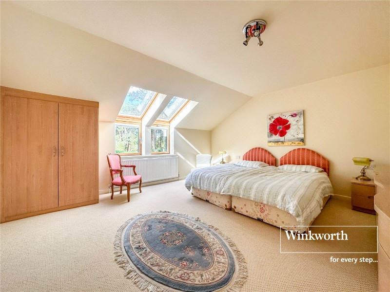 Old Pines Close, Ferndown, Dorset, BH22
