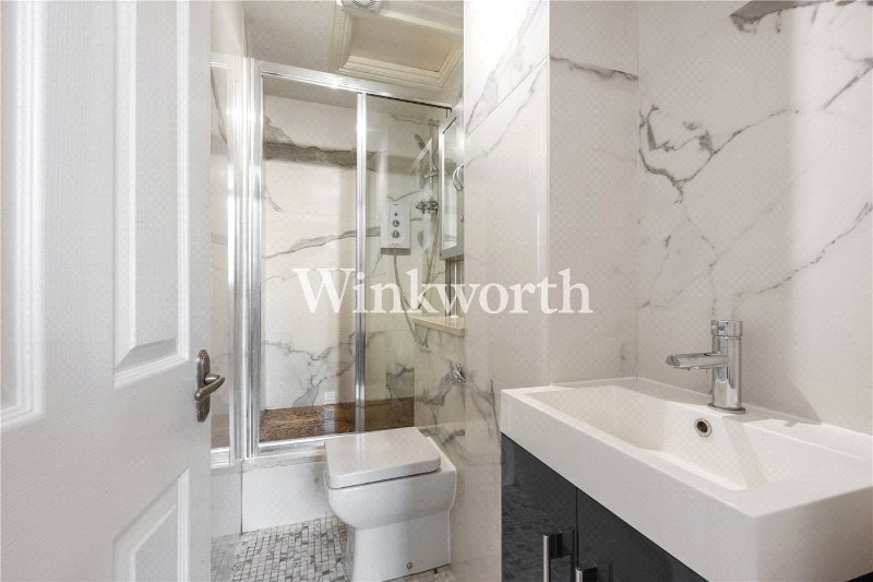 Crothall Close, London, N13
