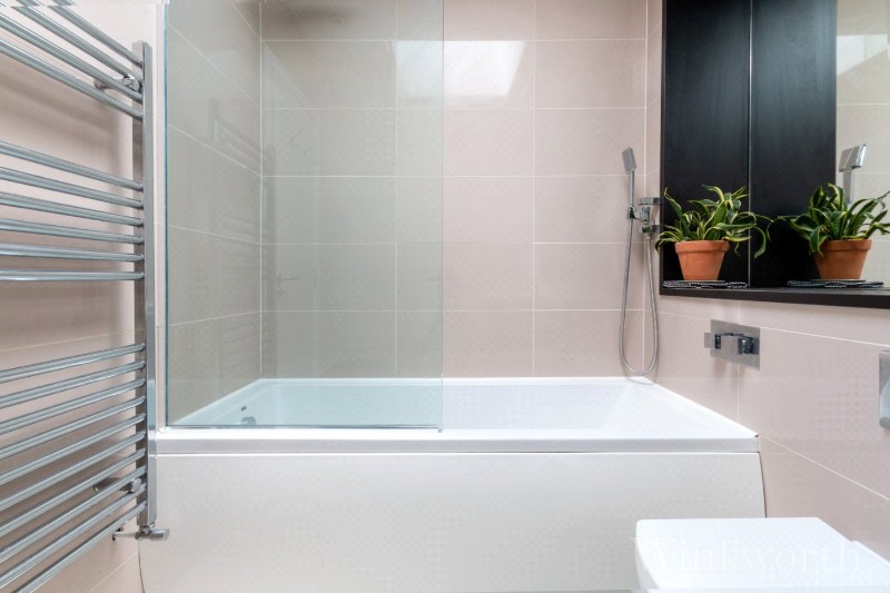 Queens Road, London, SE15