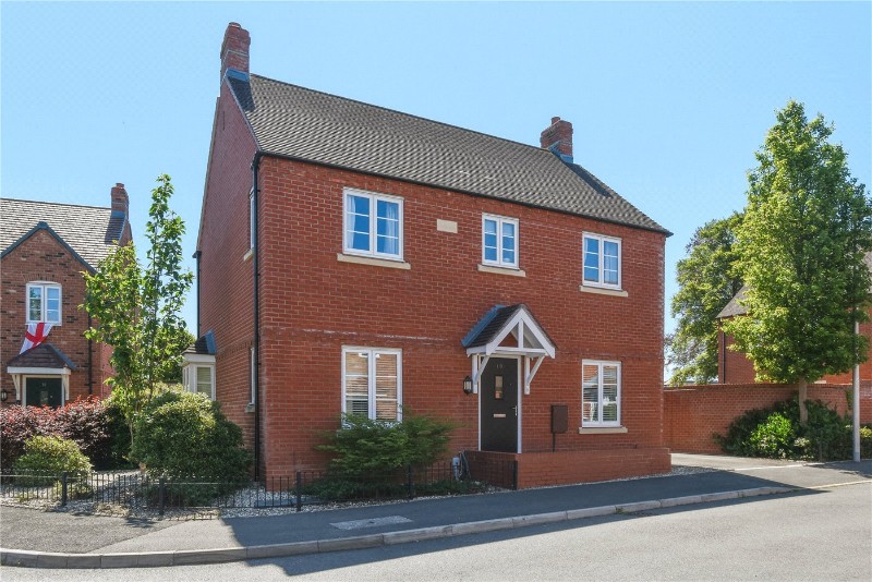 Saturn Way, Stratford-upon-Avon, Warwickshire, CV37