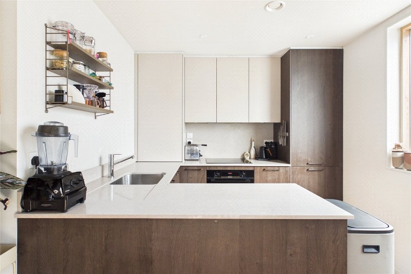 Knollys Road, London, SW16