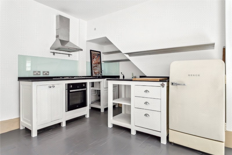 Bradbury Mews, London, N16