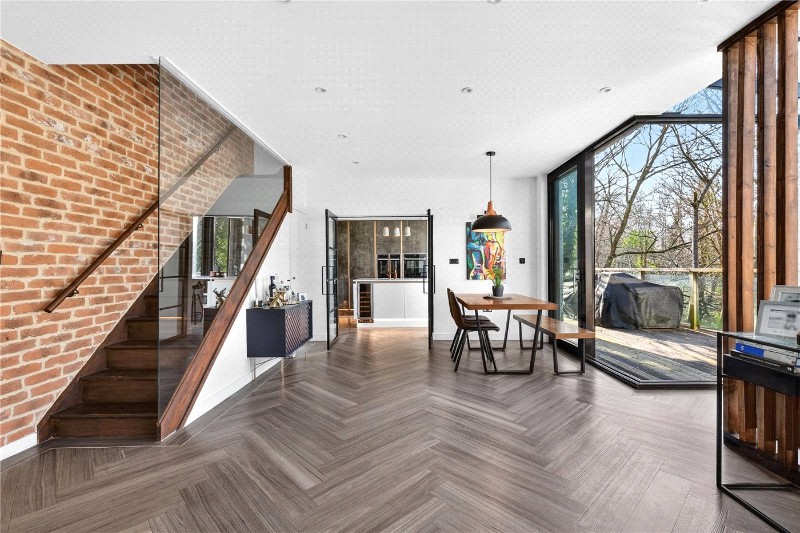 Jessamy Road, Weybridge, Surrey, KT13