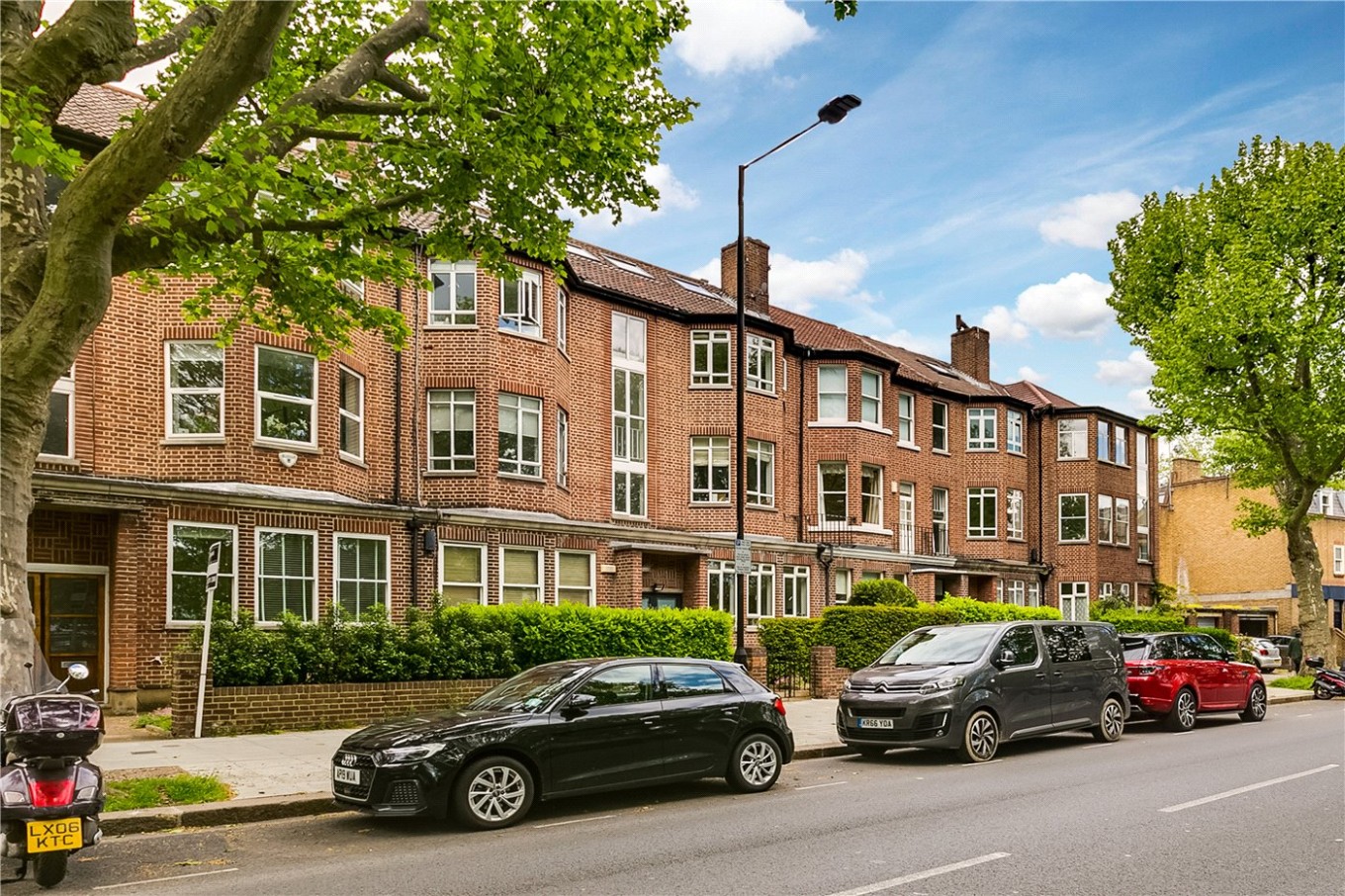 1 bedroom property for sale in Parsons Green, London, SW6 (Ref