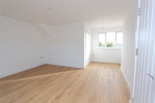 Eastwood Road North, Leigh-on-Sea, Essex, SS9