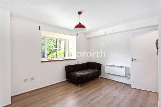 Warwick Gardens, London, N4