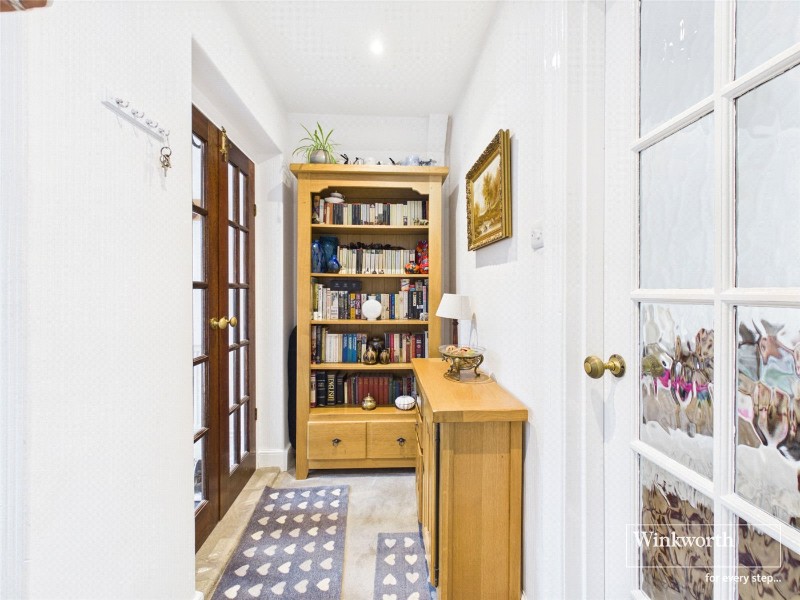 Sturgess Avenue, Hendon, London, NW4