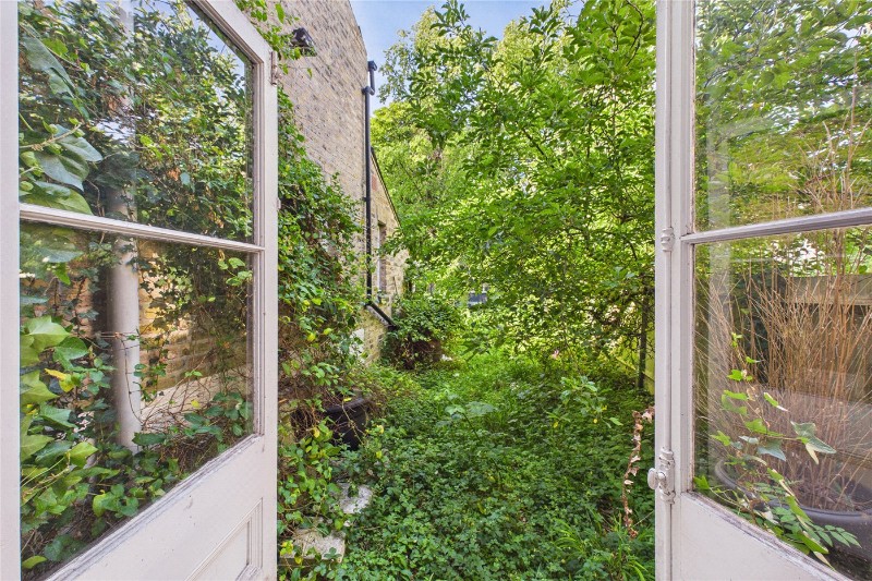 Lanercost Road, London, SW2