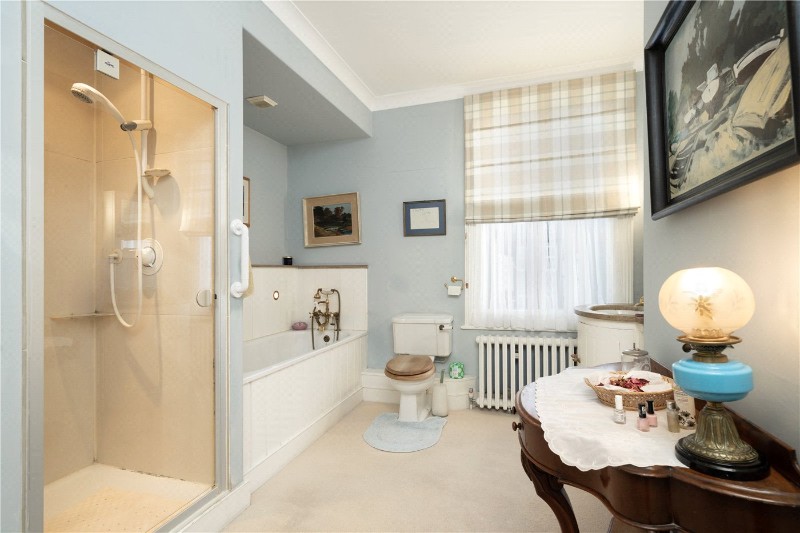 Cornwall Grove, London, W4