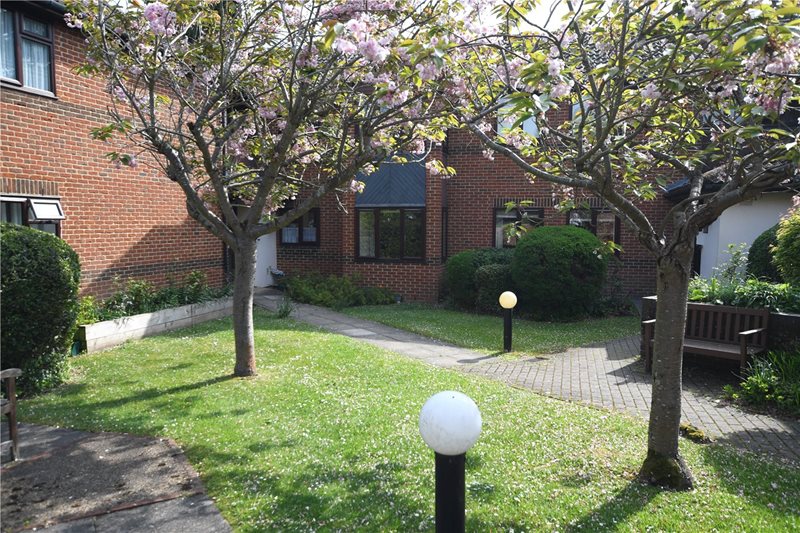 Huntsgreen Court, Bracknell, Berkshire, RG12