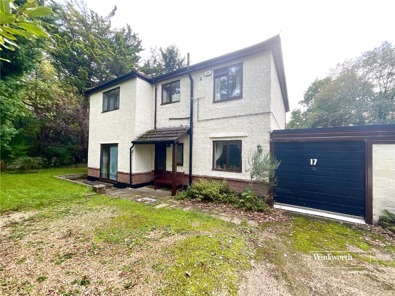 Chewton Common Road, Highcliffe, Christchurch, Dorset, BH23