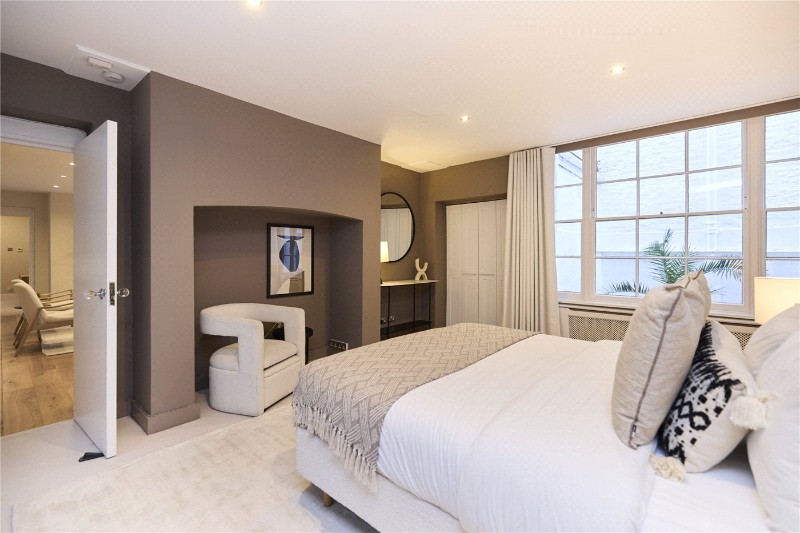 Strathearn Place, London, W2