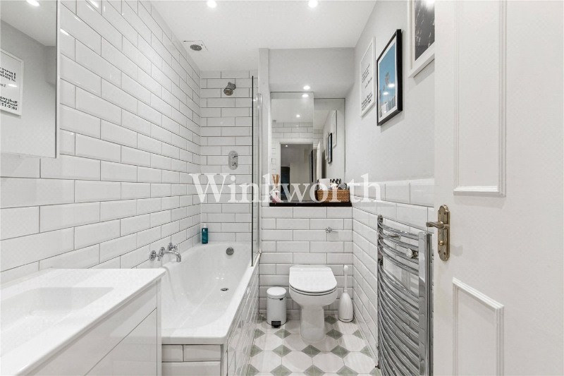 Finsbury Park Road, London, N4