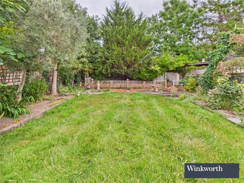 Methuen Road, Edgware, HA8