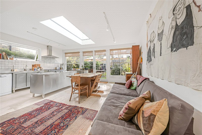 Randolph Avenue, London, W9