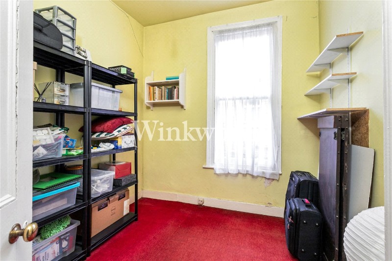 Lakeside Road, London, N13