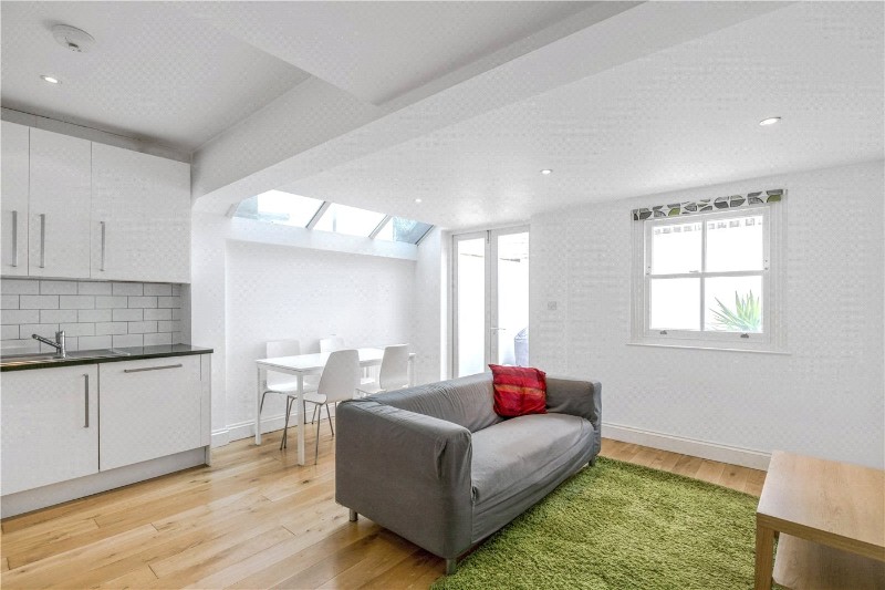 Gayford Road, London, W12