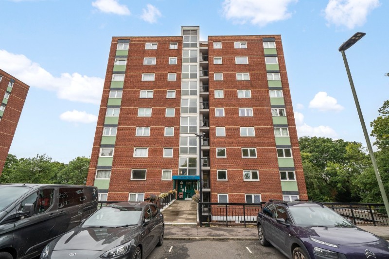 Porchester Mead, Beckenham, BR3