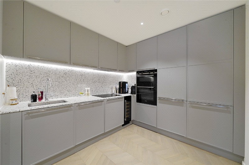 Farnfield Close, London, N8
